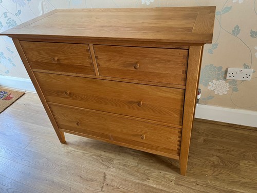 Oak chest drawers used - of,