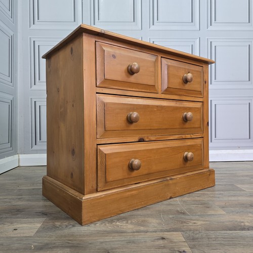 Vintage chest drawers - vintage, of