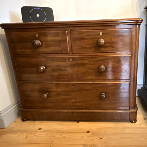 Wood drawer chest of - 4,