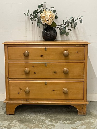 Vintage pine chest - pine, of