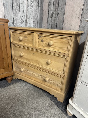 Stripped pine chest - stripped,