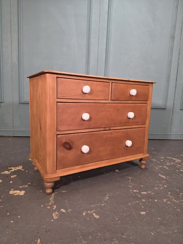 Pine farmhouse chest - farmhouse, of