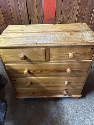 Pine chest drawers - of,